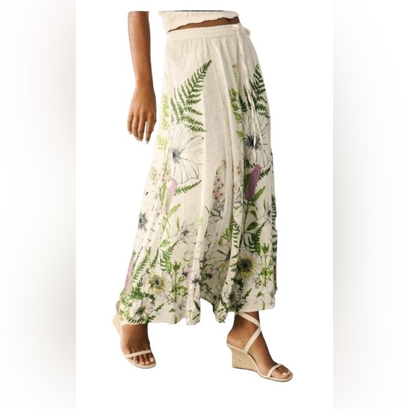 Anthropologie ForeverThat Girl Eyelet A-Line Skirt Medium - Picture 1 of 10